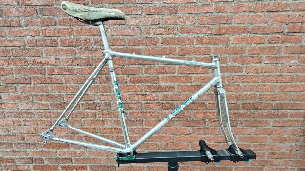 Alan racefietsframe jaren '78/'80, Ophalen, Gebruikt