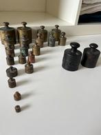 20 koperen en 2 ijzeren gewichten., Antiek en Kunst, Antiek | Koper en Brons, Ophalen of Verzenden