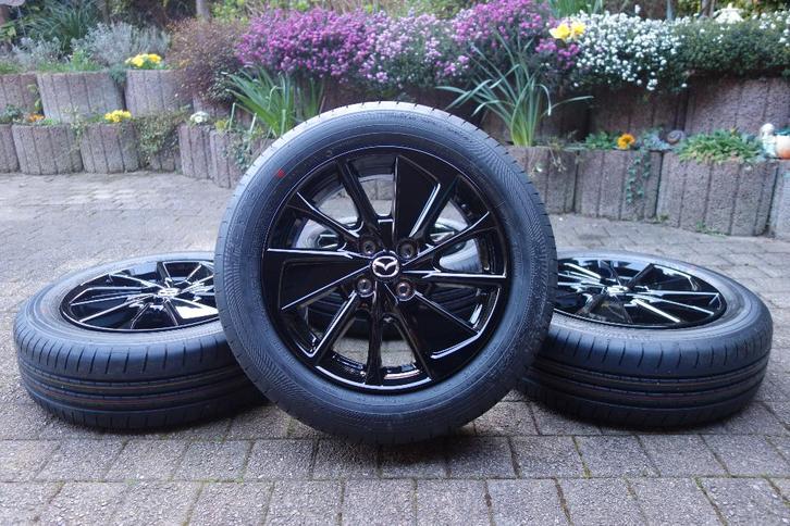 Mazda 2 - Nieuwe 16 inch velgen en banden, Auto-onderdelen, Banden en Velgen, Banden en Velgen, Zomerbanden, 16 inch, 185 mm, Personenwagen