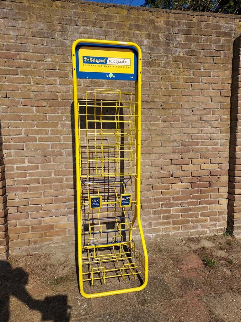 Telegraaf magazine / kranten rek - 183 cm hoog, Verzamelen, Ophalen of Verzenden