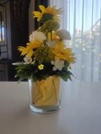 Kunstboeket met zonnebloemen in glazen vaas, Ophalen of Verzenden