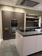 Keuken met eiland en composiet werkblad, Ophalen, Zo goed als nieuw, Wit, Composiet
