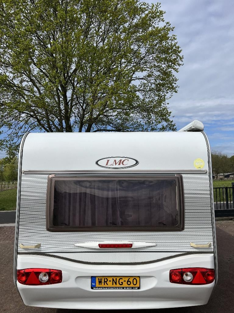 Mooie LMC 490 Enkele bedden en mover, Caravans en Kamperen, 2 aparte bedden, Bedrijf, Treinzit, 4 tot 5 meter