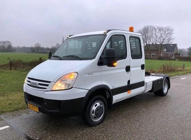 Iveco Daily 40 C18 Daily (44) BE trekker 12 ton (190211 KM N, Auto's, Bestelauto's, Gebruikt, 4 cilinders, Iveco, 7 stoelen