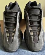 yeezy 700 v3, Ophalen of Verzenden, Gedragen, Zwart, Sneakers of Gympen