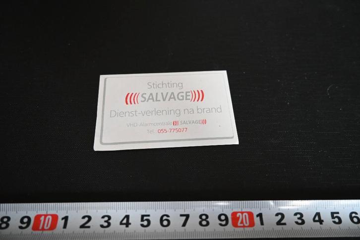 sticker Stichting SALVAGE  055-775077, Verzamelen, Stickers, Zo goed als nieuw, Ophalen