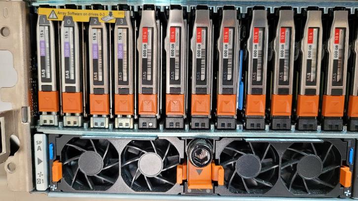 EMC VNX 5200 Hybrid Flash Storage Array | Fiber Channel, Computers en Software, Servers, Zo goed als nieuw, 2 tot 3 Ghz, 4 GB