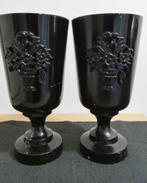 Zwarte aluminium vazen met applicatie [1366], Ophalen