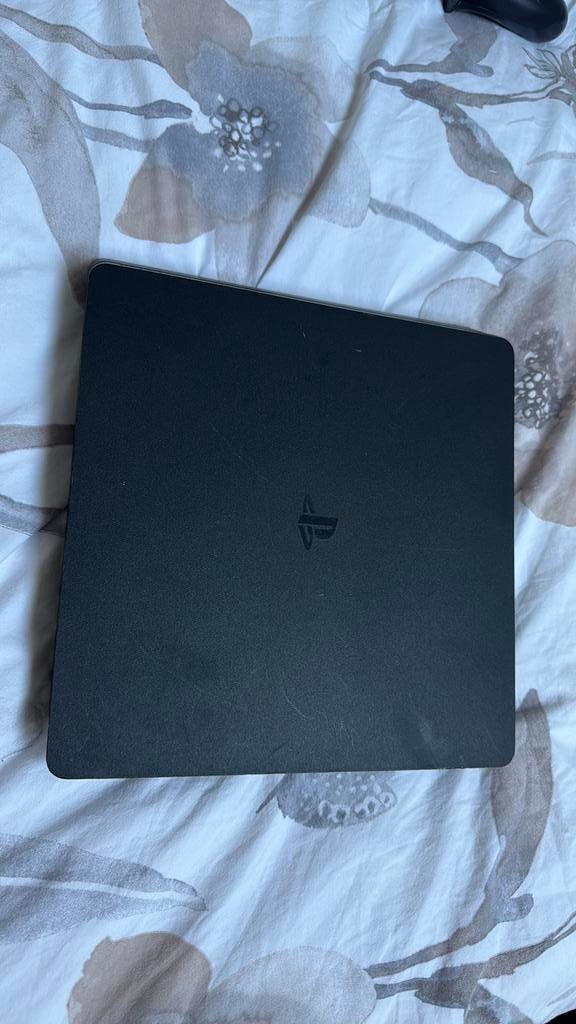 PS4 Slim met 2 controllers en Minecraft, Ophalen, Met games, Met 2 controllers, Zo goed als nieuw