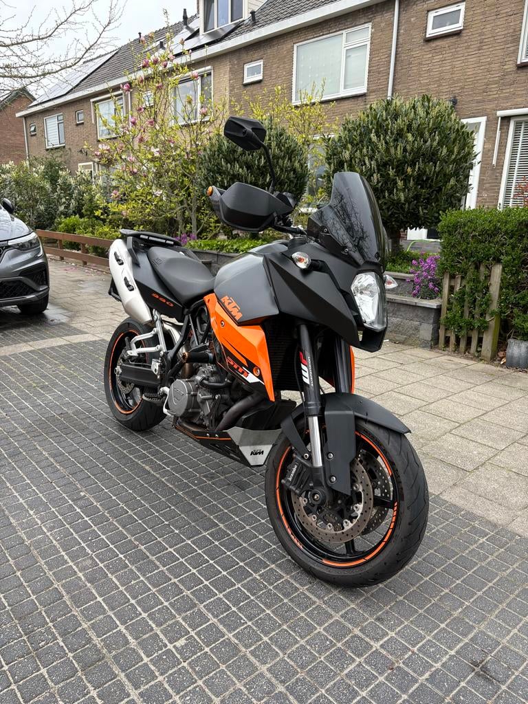 Te koop KTM 990 SMT, Motoren, Motoren | KTM, Handvatverwarming, 2 cilinders, Motorrijbewijs A, Gebruikt
