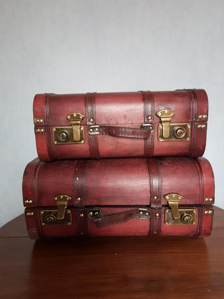 Twee opbergkisten in kofferstijl, Huis en Inrichting, Woonaccessoires | Kisten, Nieuw, Minder dan 50 cm, Minder dan 50 cm, 50 tot 100 cm