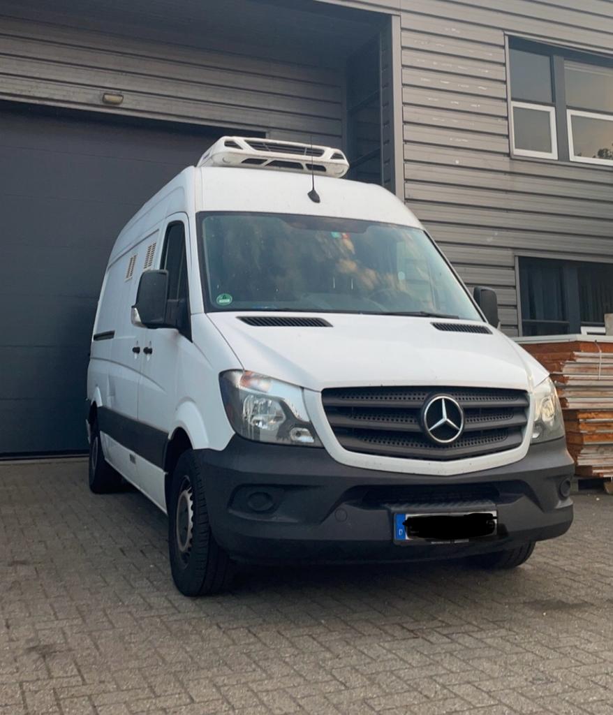 Bestelbus met koelunit/Vries te huur – KM vrij | €150/dag, Personenauto