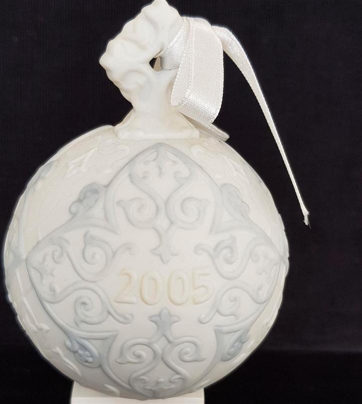 Lladro kerstbal 2005, ong. 11 cm, Diversen, Kerst, Zo goed als nieuw, Ophalen of Verzenden