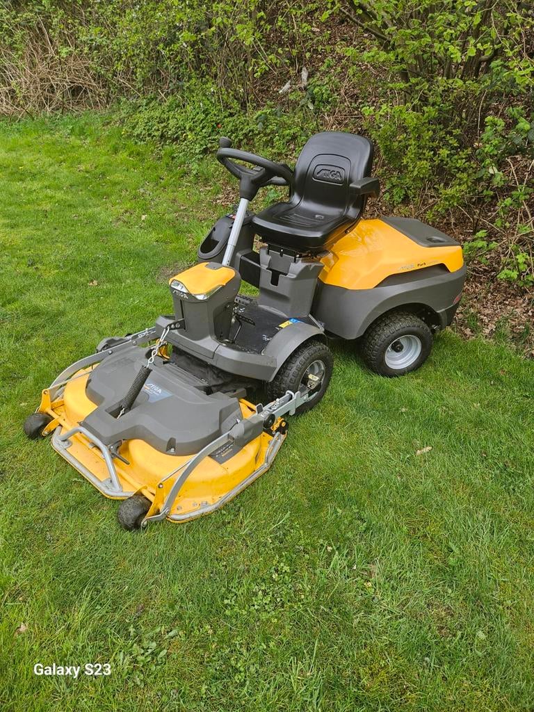 Stiga park 740pwx 4wd hst mulch frontmaaier zitmaaier, Ophalen of Verzenden, Zo goed als nieuw, Mulchfunctie, 90 tot 120 cm
