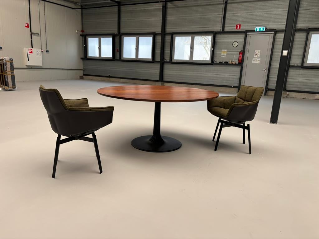 Arco Joist Dining Table 160cm Walnoot Massief LP € 7.500,-, Huis en Inrichting, Tafels | Bijzettafels, Arco, Info@micheldethouars.nl
