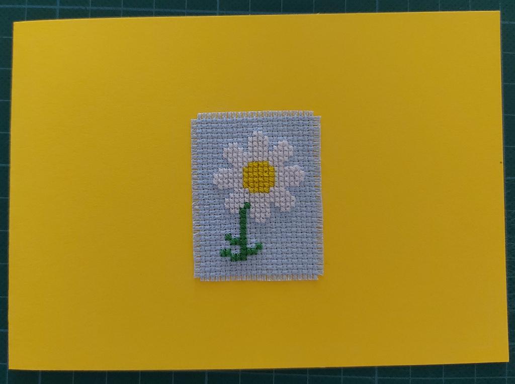 kaart met geborduurde bloem (1938), Hobby en Vrije tijd, Ophalen of Verzenden, Nieuw, Natuur