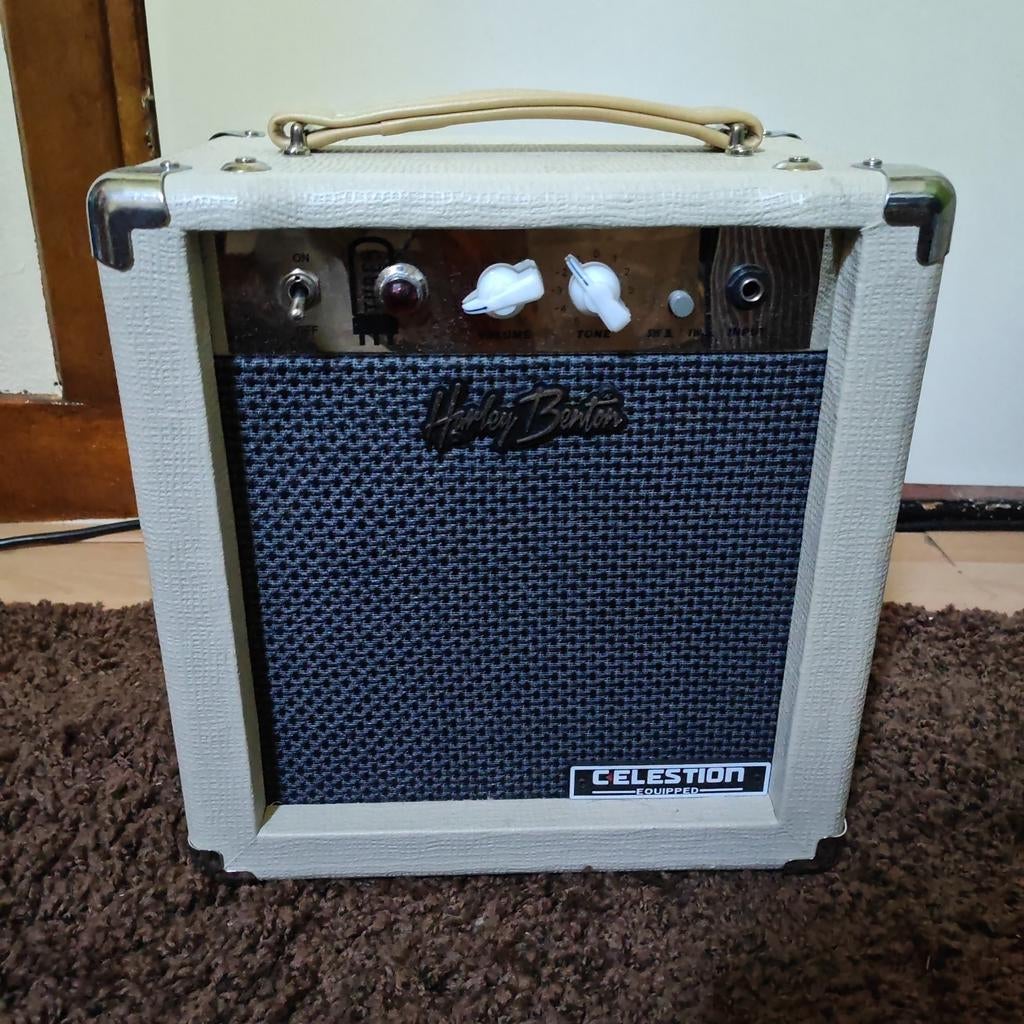Harley Benton Tube5, Ophalen of Verzenden, Zo goed als nieuw, Gitaar, Minder dan 50 watt