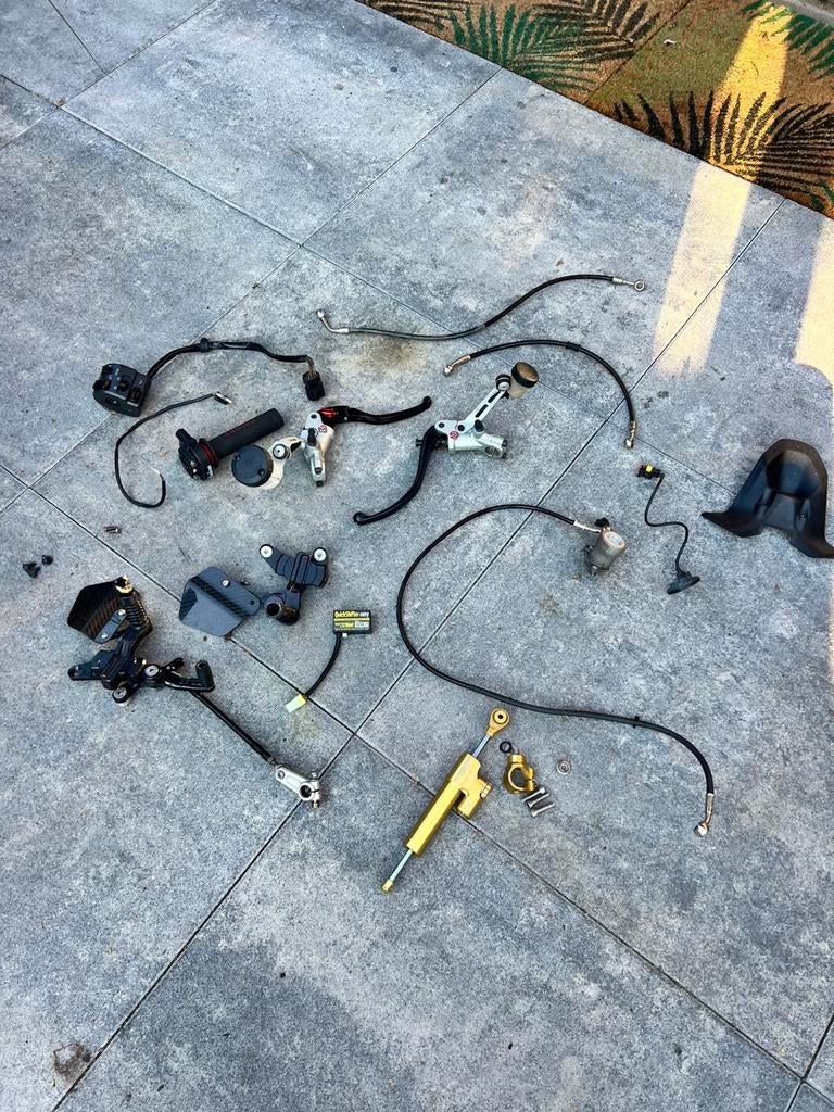 Ducati 848 Evo remdelen, rearsets, quickshifter, stuurdemper, Motoren, Ophalen of Verzenden