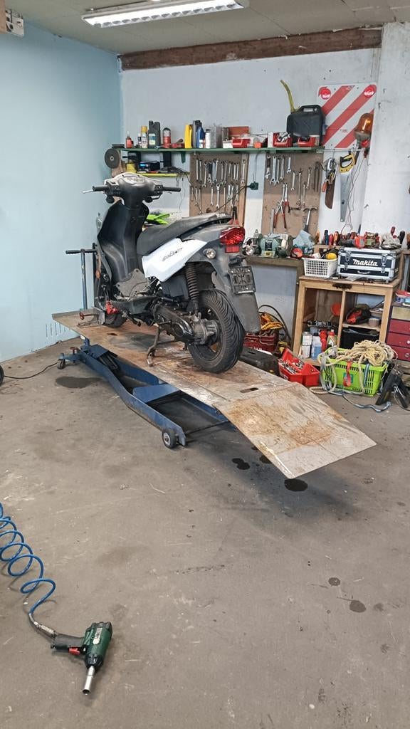 Scooter reparatie arnhem, Fietsen en Brommers, Brommeronderdelen | Scooters, Ophalen, Overige typen, Overige merken