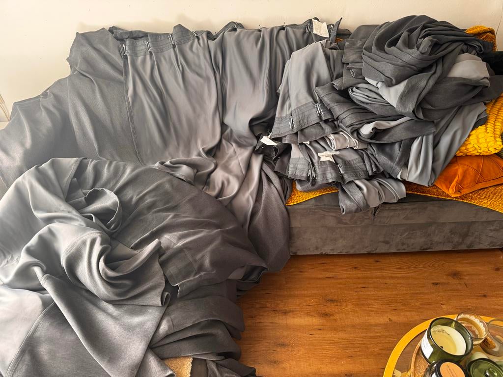 14x Grijze Gordijnen - 125x260cm - Zo goed als nieuw, Huis en Inrichting, Ophalen, 100 tot 150 cm, 200 cm of meer, Zo goed als nieuw