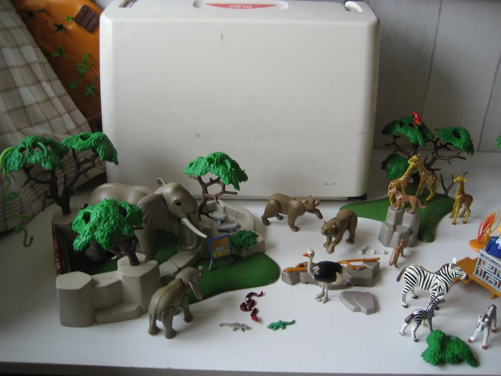 playmobil grote dierentuin met allerlei dieren, Ophalen of Verzenden, Zo goed als nieuw