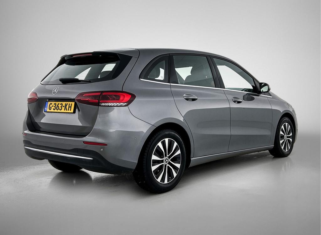 Mercedes-Benz B-Klasse 200 Business Solution Plus | Trekhaak, 12 maanden, Gebruikt, 4 cilinders, Leder en Stof