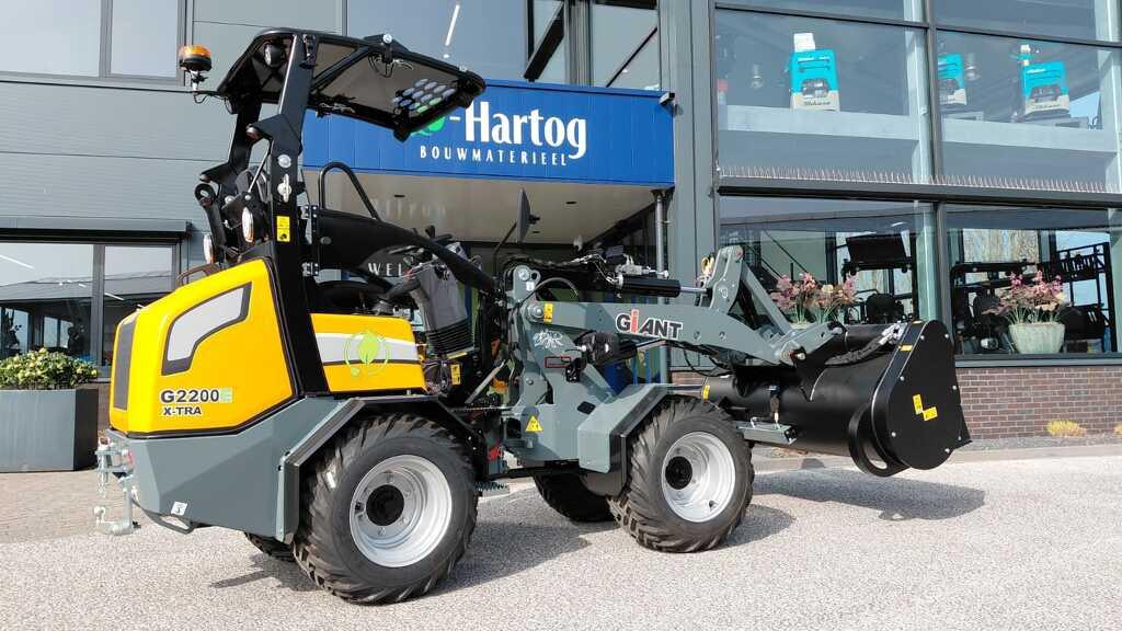 Giant G2200E X-Tra, Zakelijke goederen, Machines en Bouw | Kranen en Graafmachines, Tobroco, Info@tobroco.nl, Sprendlingenstraat 57
5061 KM  Oisterwijk, NL