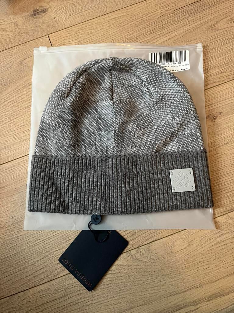 Louis vuitton mutsen, Ophalen of Verzenden, Zo goed als nieuw, Overige maten, Muts