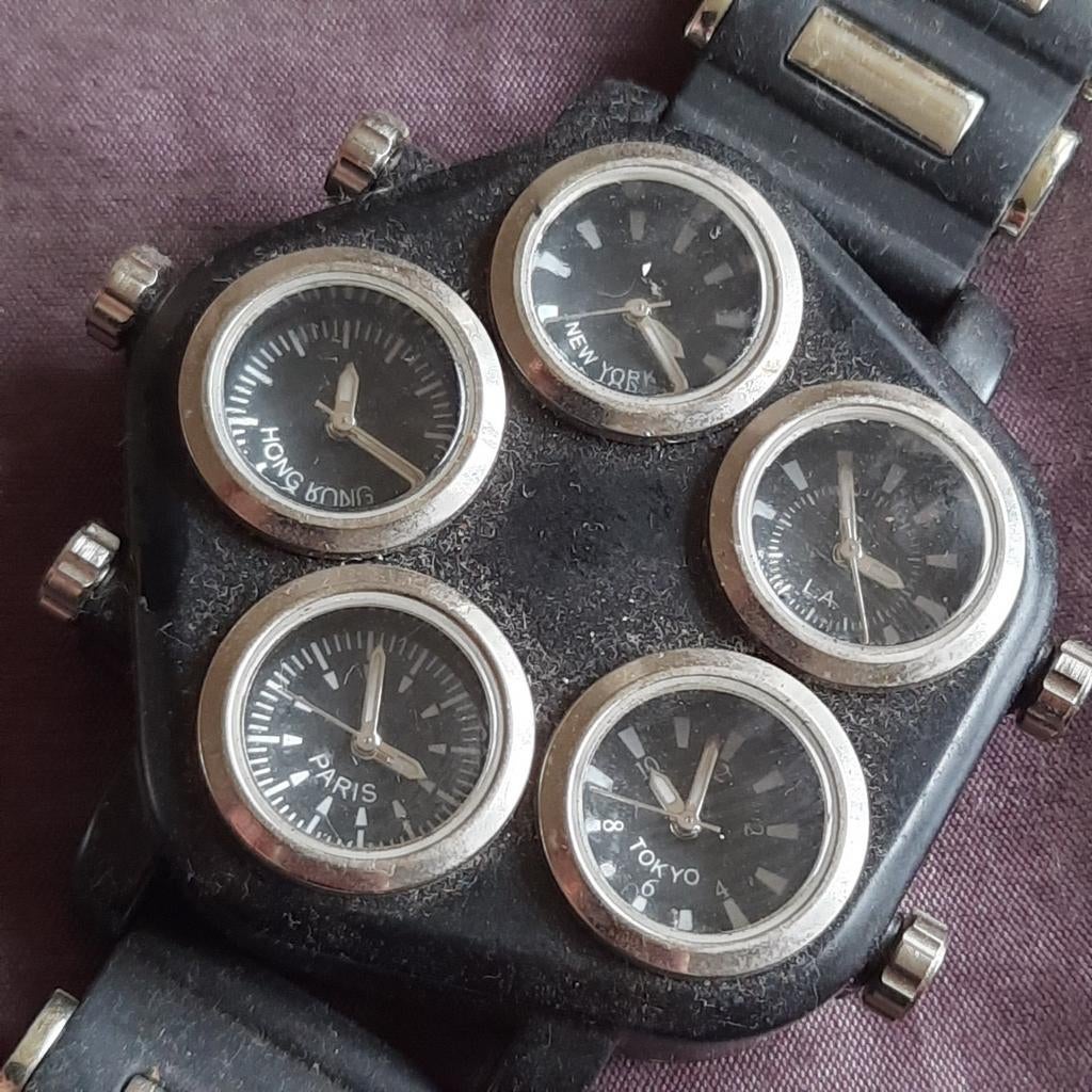 Groot Chinees Horloge met Vijf Uurwerkjes Internationaal, Verzenden, Nieuw, Overige merken