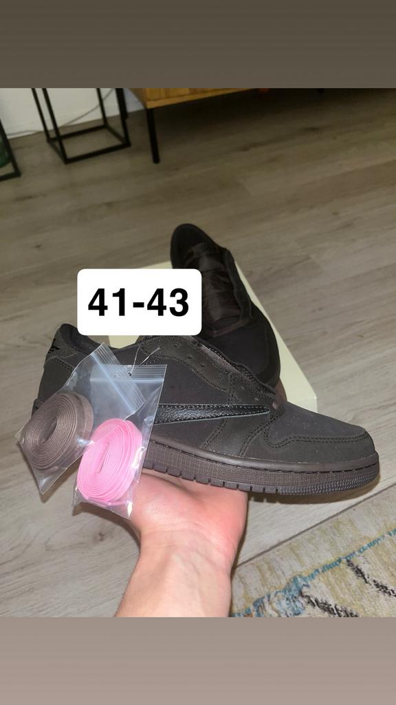 Nike Travis Scott velvet brown, Kleding | Dames, Ophalen of Verzenden, Zo goed als nieuw, Bruin, Sneakers of Gympen