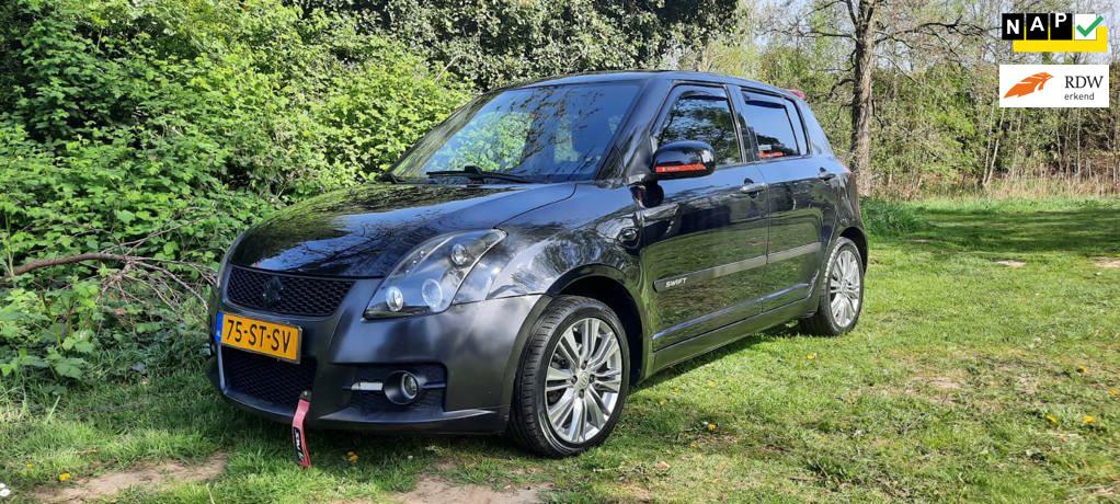 Suzuki Swift 1.3 Shogun ned,geleverd jaar apk, Auto's, Voorwielaandrijving, 965 kg, 400 kg, Origineel Nederlands