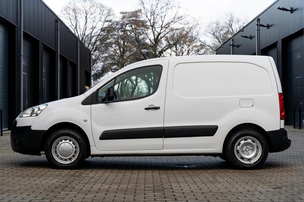 Peugeot Partner 1.6 HDI *Airco* Cruise* Nw APK*, Auto's, Bestelauto's, Stof, Gebruikt, 4 cilinders, Wit