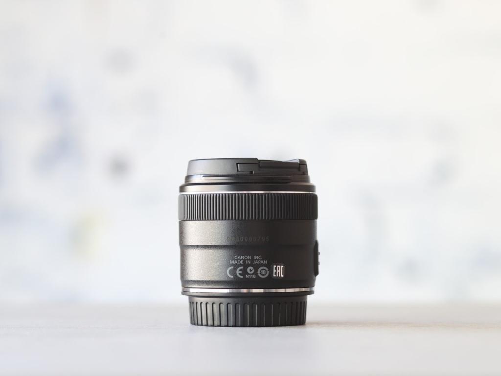 Canon EF 24mm f/2.8 IS USM + Canon EW-65B, Niet ingevuld, Verzenden, Niet ingevuld, Groothoeklens