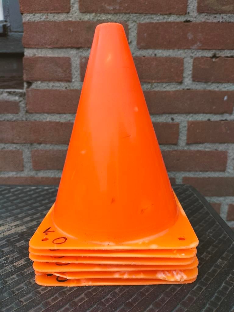 6 speelgoed pionnen - 19 cm hoog - Gebruikt, Ophalen of Verzenden