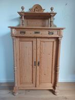 Antieke grenen meidenkast, Ophalen