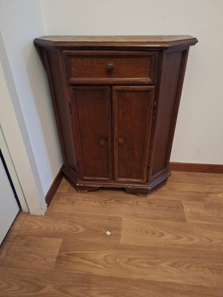 Houten kastje opknapper ongeveer 70 hoog, Huis en Inrichting, Kasten | Overige, Ophalen of Verzenden