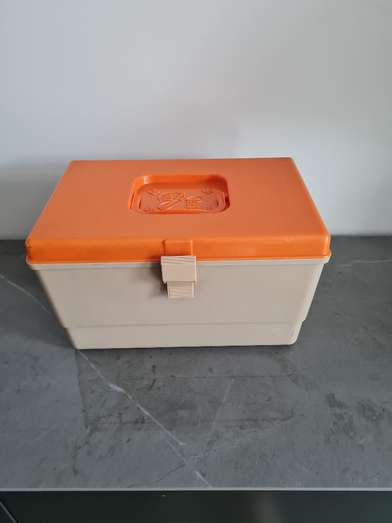 Vintage naaibox - naaidoos - naaikoffer 36x24x23, Verzamelen, Ophalen of Verzenden, Huis en Inrichting