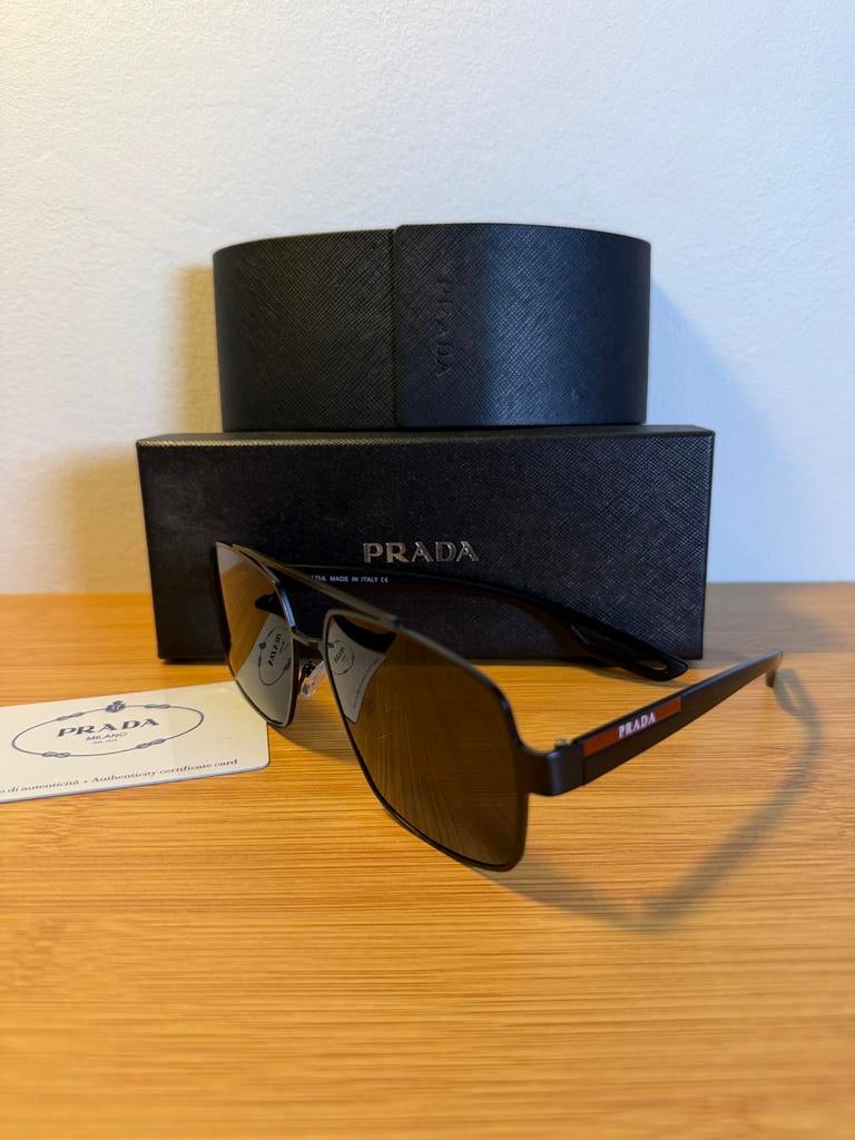 Prada Zonnebril - nieuw met doos en certificaat, Overige merken, Zonnebril, Zwart, Nieuw