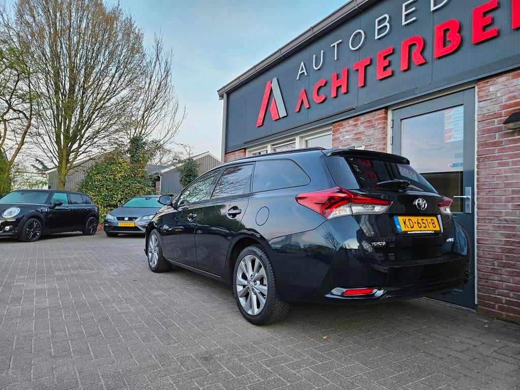 Toyota Auris Touring Sports 1.3 Now Airco! NAP! 6-Versnellin, Auto's, Voorwielaandrijving, 450 kg, Gebruikt, Euro 6