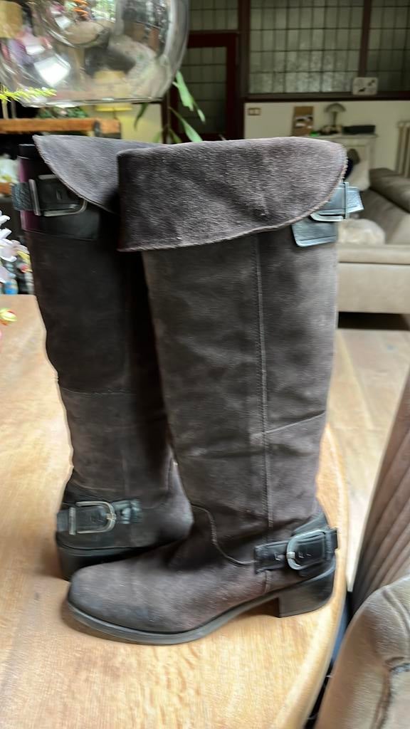 Dameslaarzen maat 40, Hoge laarzen, Ophalen of Verzenden, Grijs, Gedragen