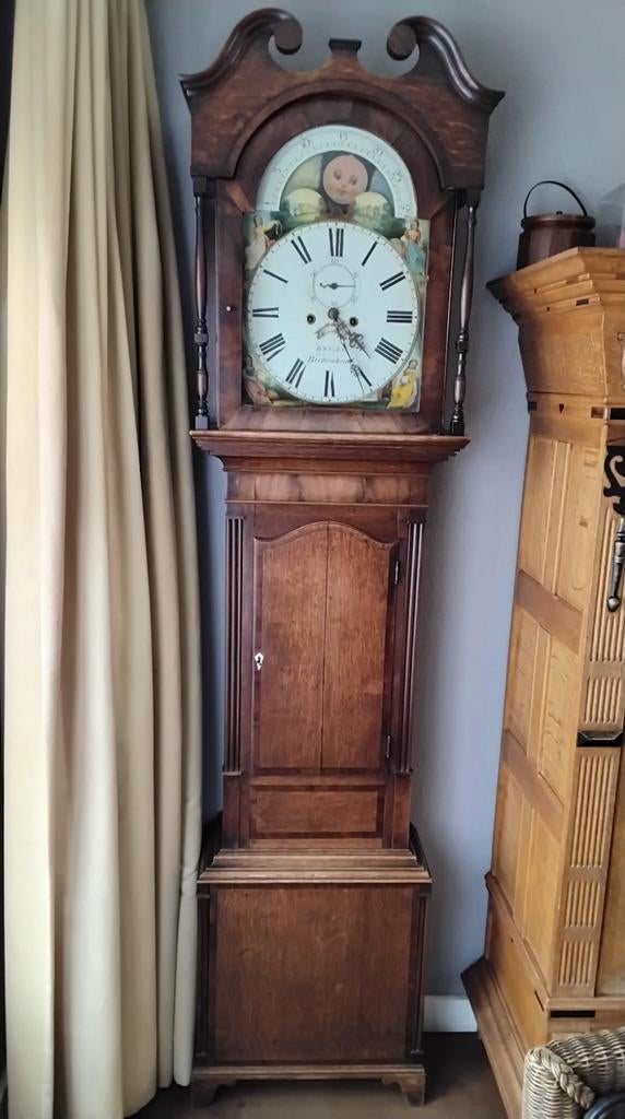 Engels staand horloge 221 cm hoog, Ophalen