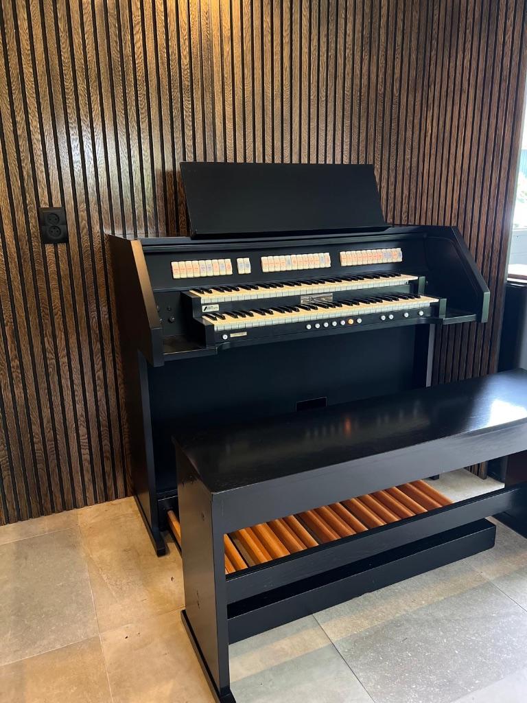 Domus jubileum in zwart, Muziek en Instrumenten, Orgels, 2 klavieren, Gebruikt, 3864pp, Orgel