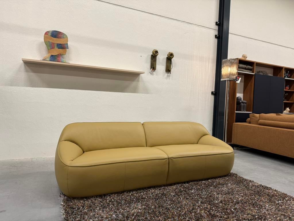 Nieuw Pode Nivti Bank 3,5 zits Perla Salba leer, Huis en Inrichting, Banken | Bankstellen, Rechte bank, Pode, Driepersoons, Nieuw