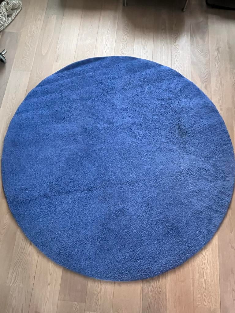 Blauw rond vloerkleed Ikea, Huis en Inrichting, Stoffering | Tapijten en Kleden, Ophalen, Gebruikt, Blauw, 150 tot 200 cm
