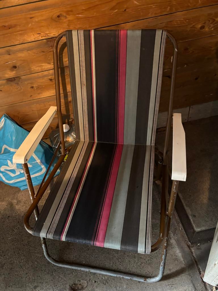 Vintage Campingstoel - Opvouwbaar en Gestreepte Stof, Ophalen, Gebruikt, Zwart, Metaal