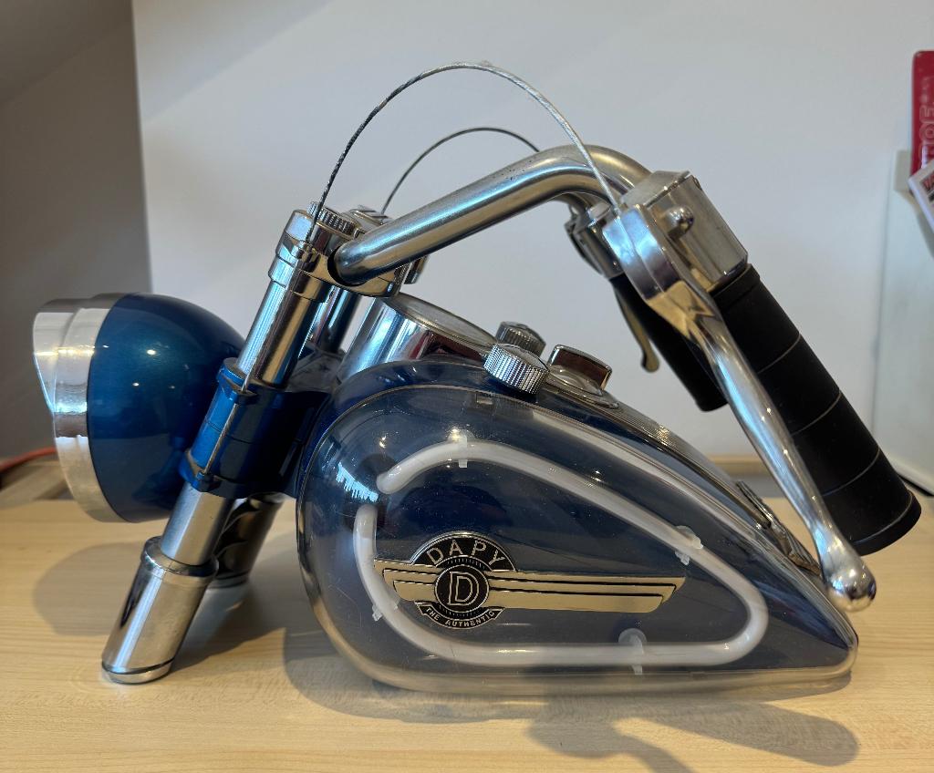 Vintage Neon radio van Dapy Paris, Ophalen of Verzenden, Zo goed als nieuw, Radio