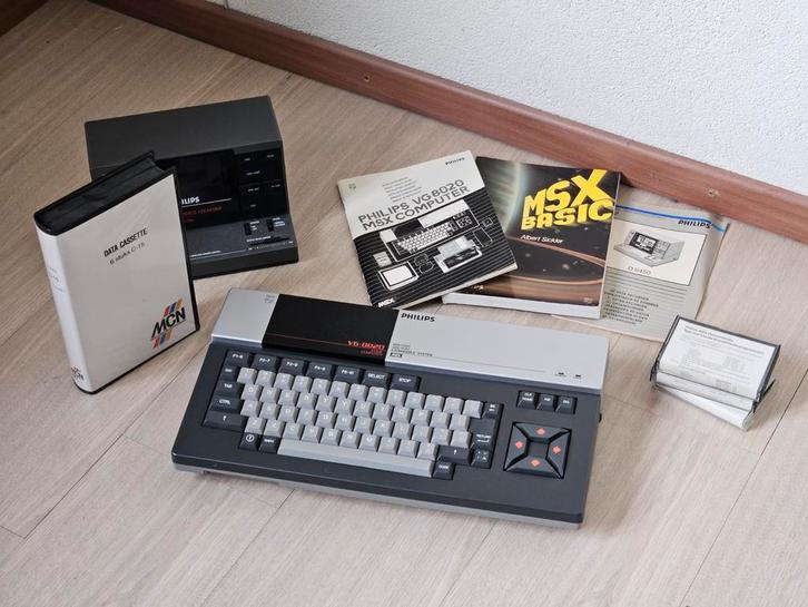 Philips VG-8020 MSX Computer met accessoires, Computers en Software, Vintage Computers, Ophalen