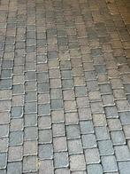Gratis afhalen gebruikte klinkers cobblestones, Gebruikt, Klinkers, Ophalen of Verzenden, 10 m² of meer