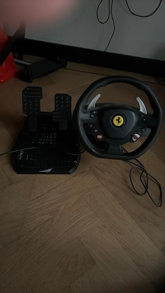 Ferrari Racestuur met rem en gad pedaal, Spelcomputers en Games, Spelcomputers | Sony PlayStation Consoles | Accessoires, Ophalen
