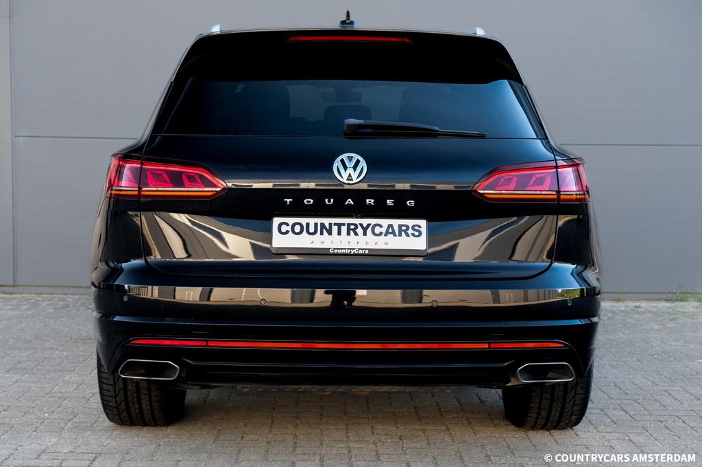 Volkswagen Touareg 4.0 V8 TDI R-Line 4Motion | Grijs Kenteke, Auto's, Volkswagen, Automaat, Gebruikt, Zwart, Bedrijf